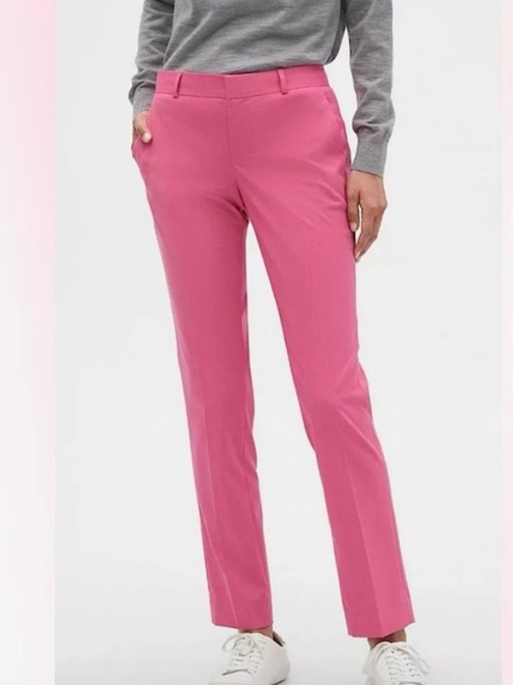 Banana Republic Classic Fit Blazer & Ryan Pant
Blazer: Size 4
Pant: Size 2 - Picture 3 of 15